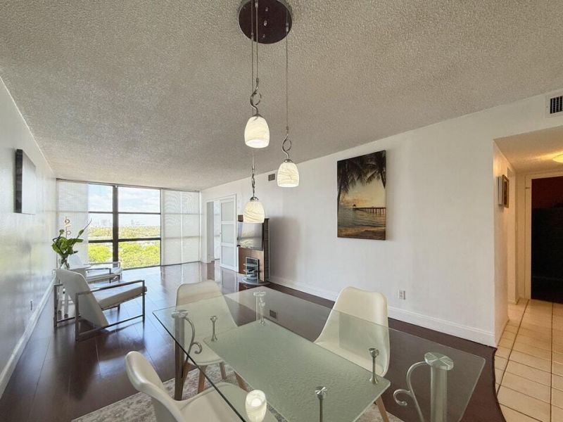 800 Parkview Drive, Unit 823, Hallandale, FL 33009 Photo