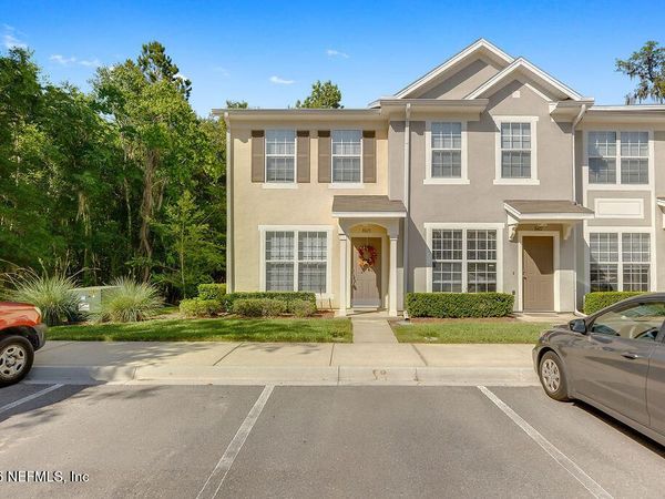 8423 THORNBUSH Court, Jacksonville, FL 32216