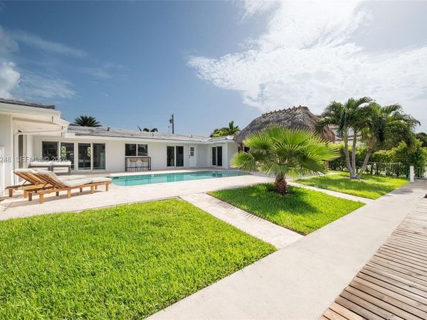 3110 NE 57th St , Fort Lauderdale, FL 33308