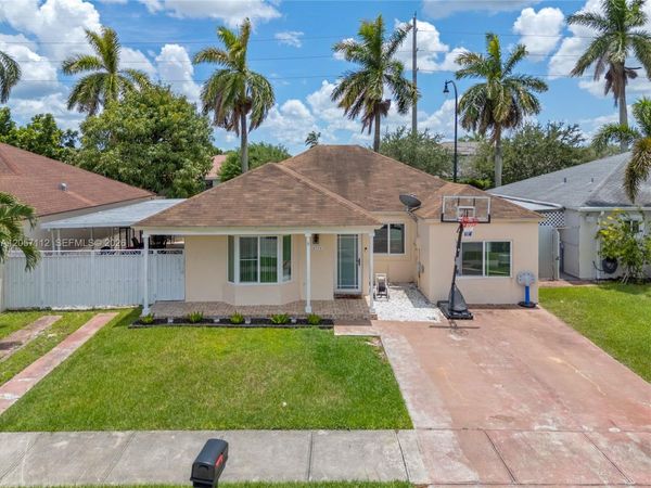 14316 SW 159th Ter, Miami, FL 33177