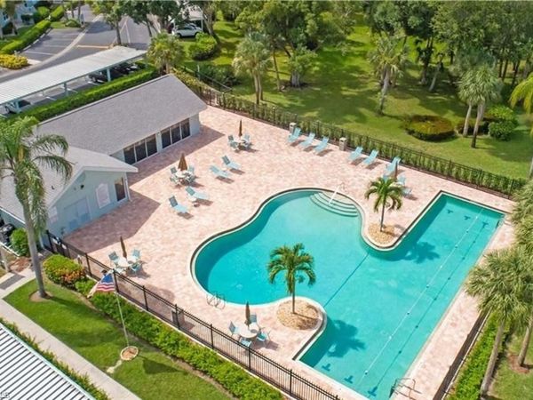 185 Grand Oaks WAY , Unit R-206, NAPLES, FL 34110