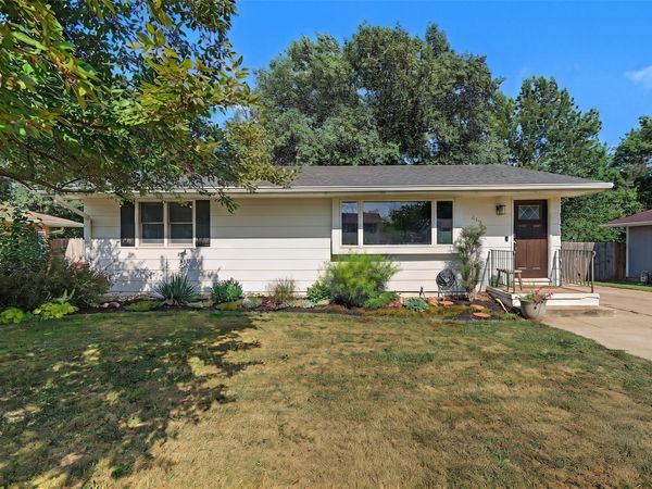 310 N 11th Street, Indianola, IA 50125