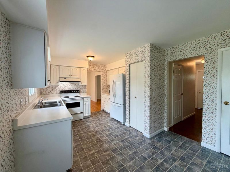 11363 Kenshire Drive, Forest Park, OH 45240 Photo 15