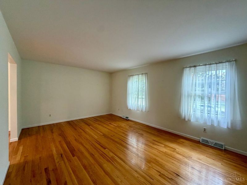 11363 Kenshire Drive, Forest Park, OH 45240 Photo 7