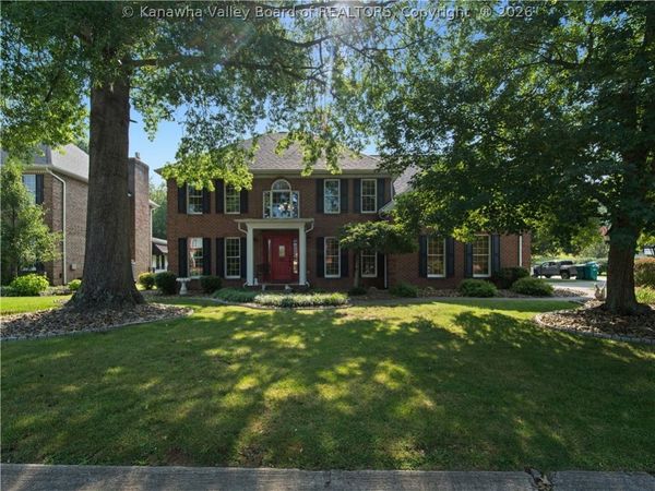 133 Willowood Circle, Hurricane, WV 25526