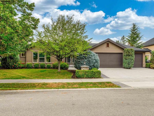 568 E Lakebrook Lane, Eagle, ID 83616