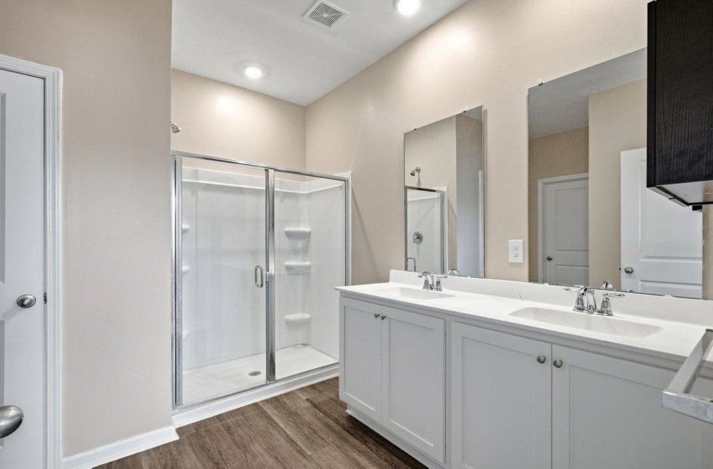 210 Carver Willow Dr.  Photo 15