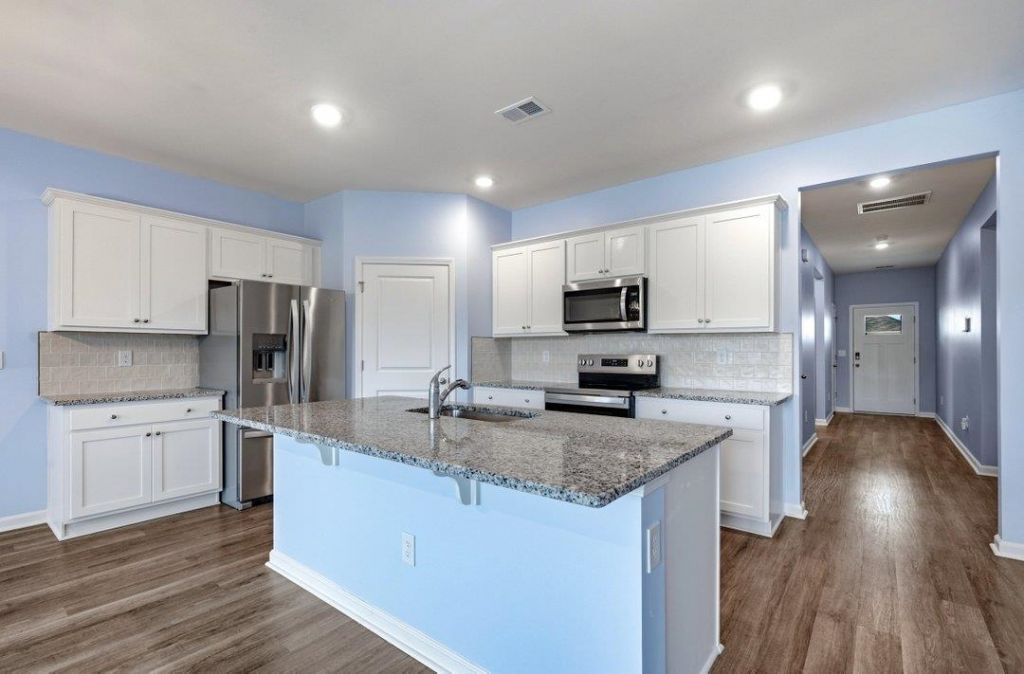 210 Carver Willow Dr.  Photo 8