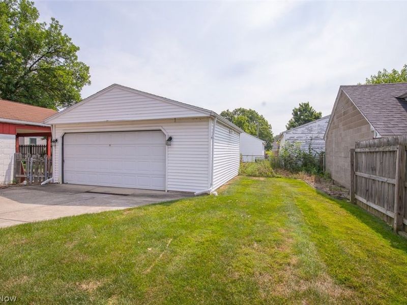 5105 W 6th Street, Brooklyn Heights, OH 44131 Photo 26