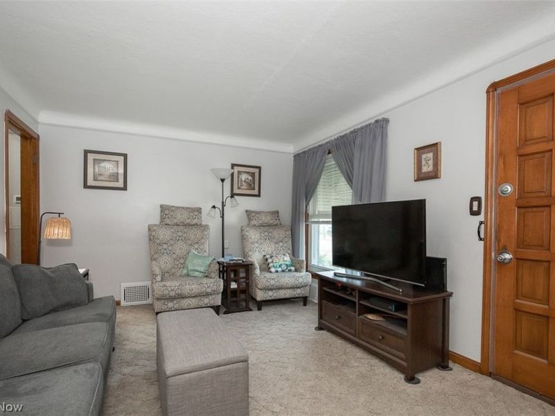 5105 W 6th Street, Brooklyn Heights, OH 44131 Photo 3