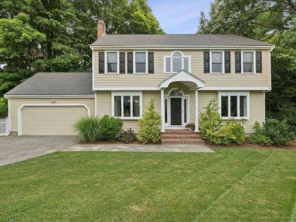 18 Mulberry Ln, Canton, MA 02021