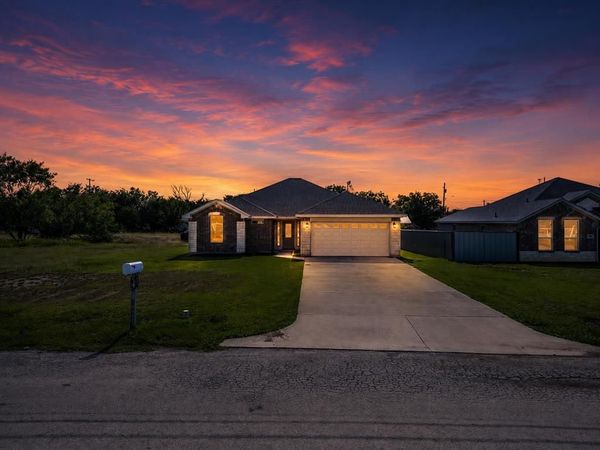 1007 SW 2nd Avenue , Mineral Wells, TX 76067