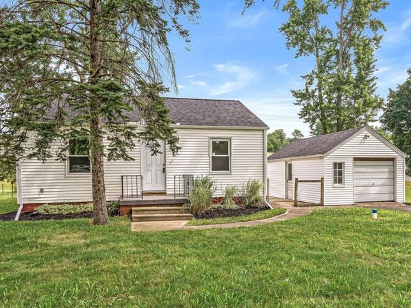 19819 Ruth Avenue, South Bend, IN 46614