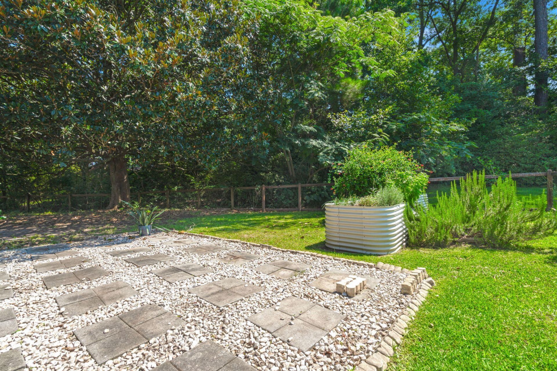 1004 Bishop Road Photo 34