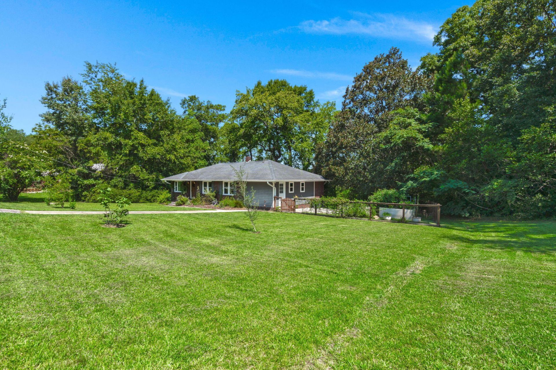 1004 Bishop Road Photo 5