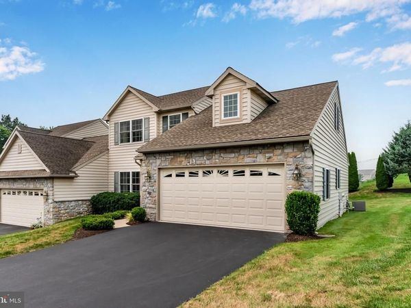 2 STONECREST TRAIL, ELIZABETHTOWN, PA 17022