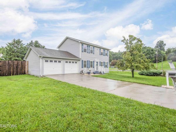 1221 Durham Rd, Knoxville, TN 37931