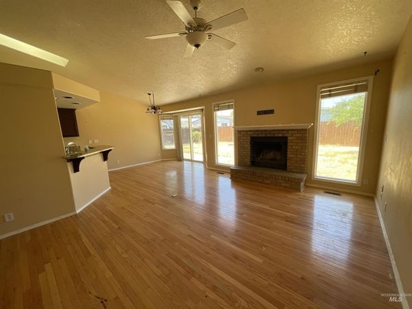 1285 N Aster Pl, Boise, ID 83704