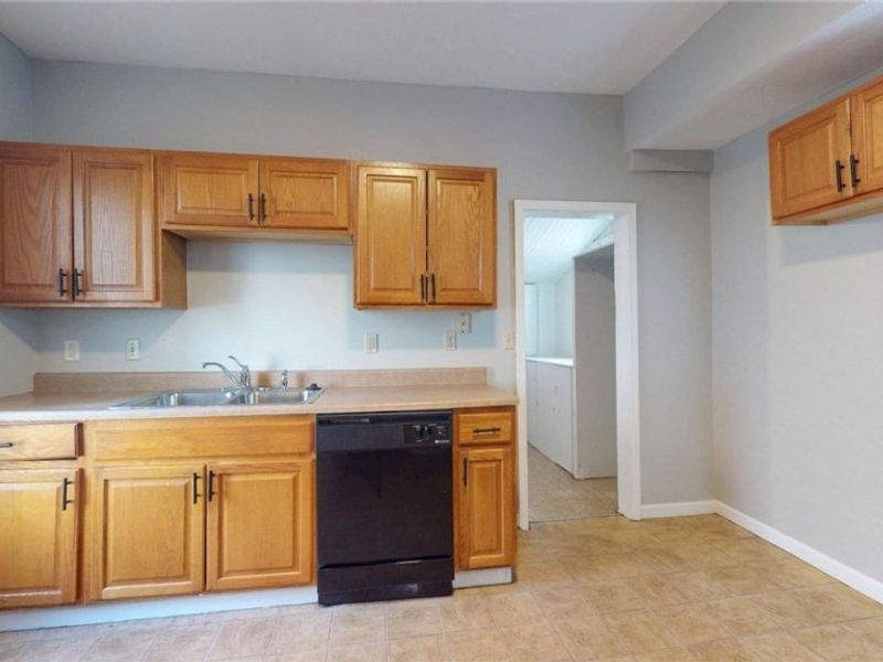 2053 W 95th Street , Cleveland, OH 44102 Photo 21