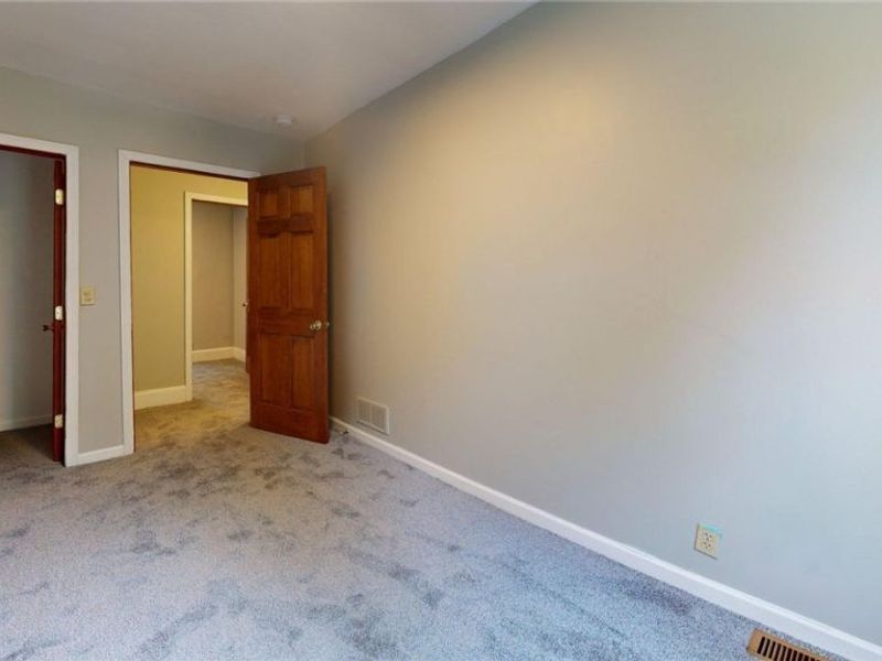 2053 W 95th Street , Cleveland, OH 44102 Photo 32