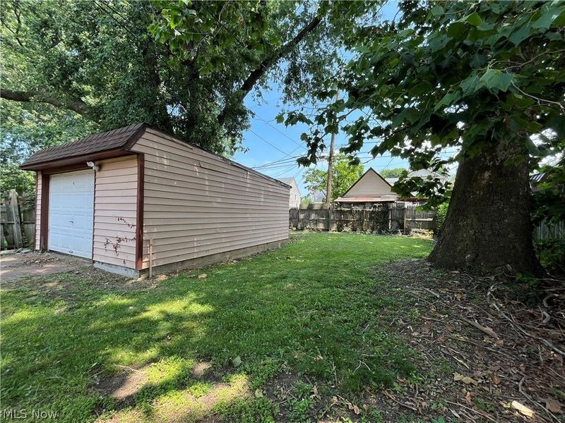 2053 W 95th Street , Cleveland, OH 44102 Photo 38