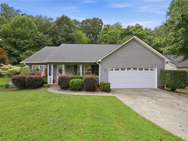 2109 Priya Street , Thomasville, NC 27360