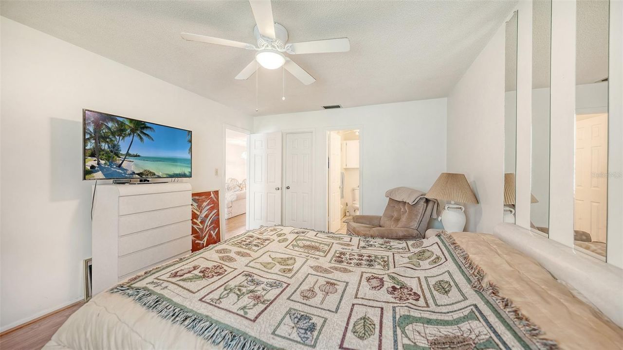 2260 Stickney Point Road, Unit 324, Sarasota, FL 34231 Photo