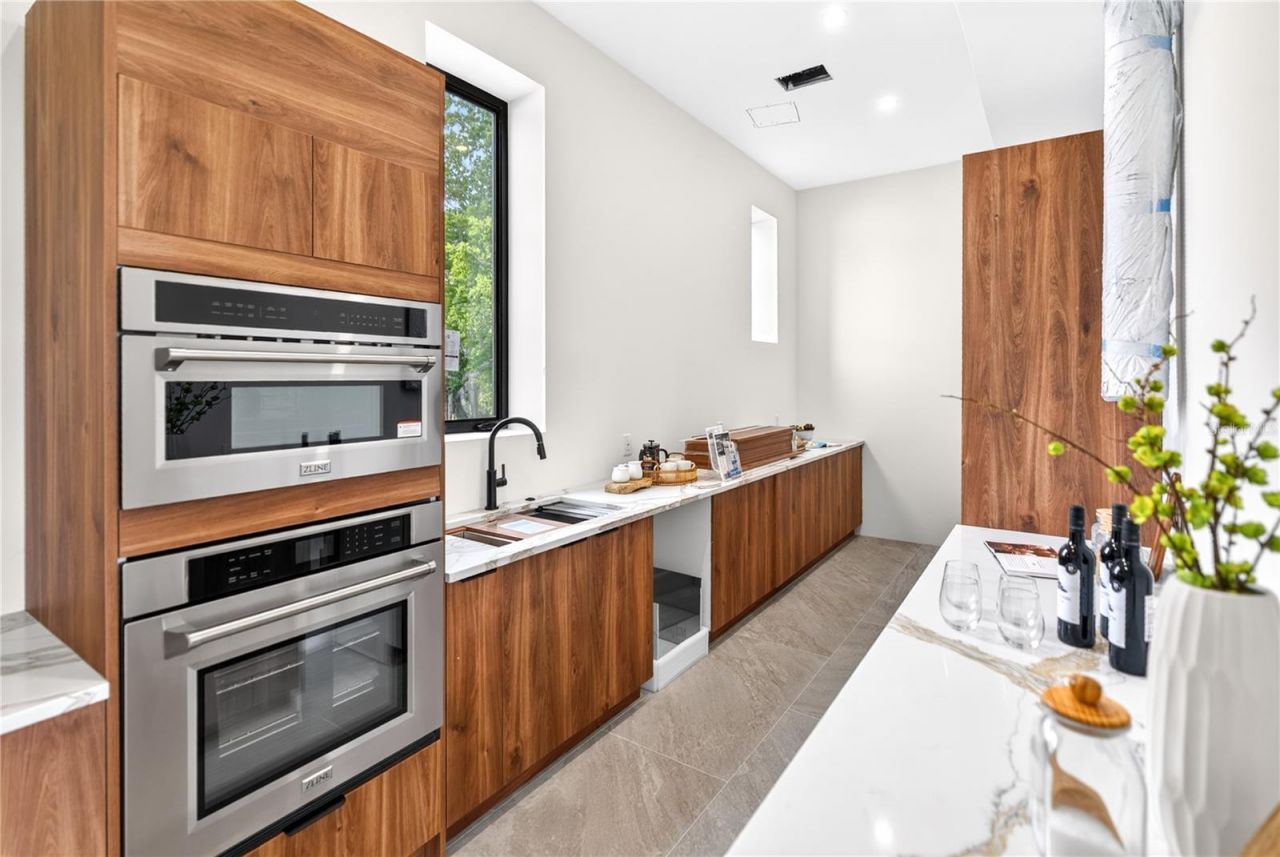 539 Avenida Del Norte, Sarasota, FL 34242 Photo