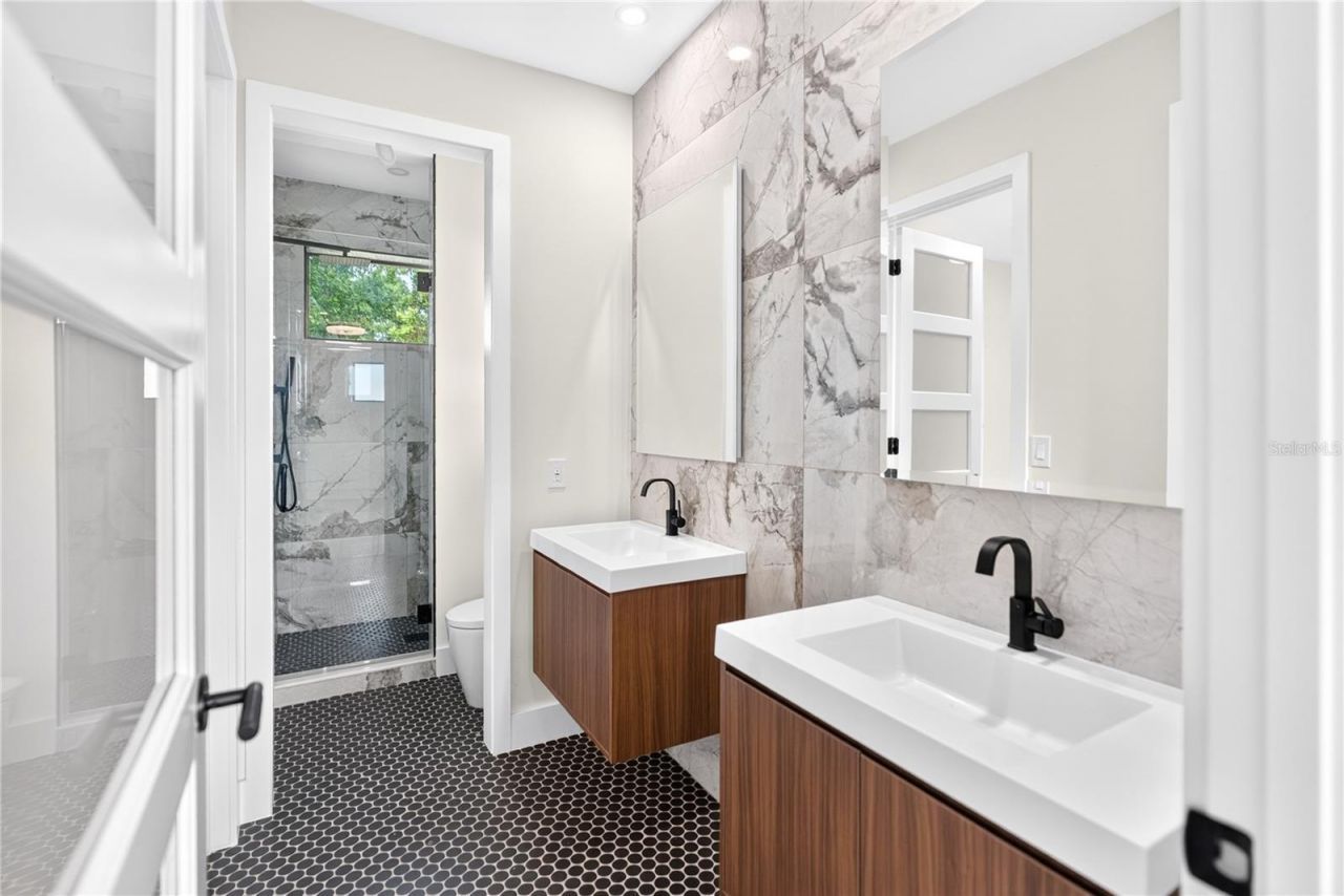 539 Avenida Del Norte, Sarasota, FL 34242 Photo