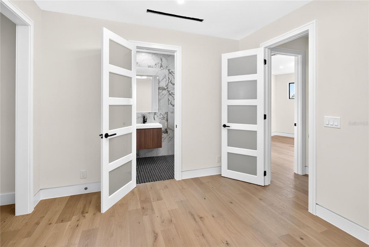539 Avenida Del Norte, Sarasota, FL 34242 Photo