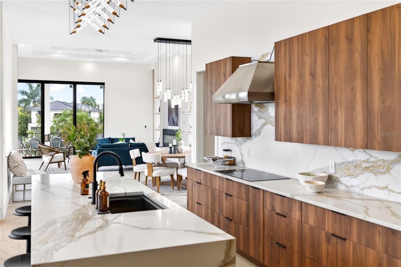 539 Avenida Del Norte, Sarasota, FL 34242 Photo