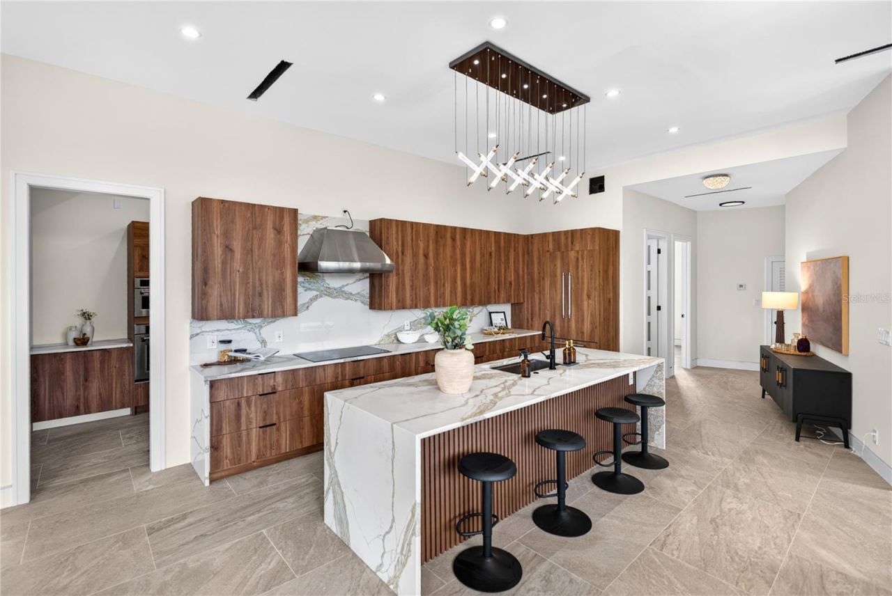 539 Avenida Del Norte, Sarasota, FL 34242 Photo