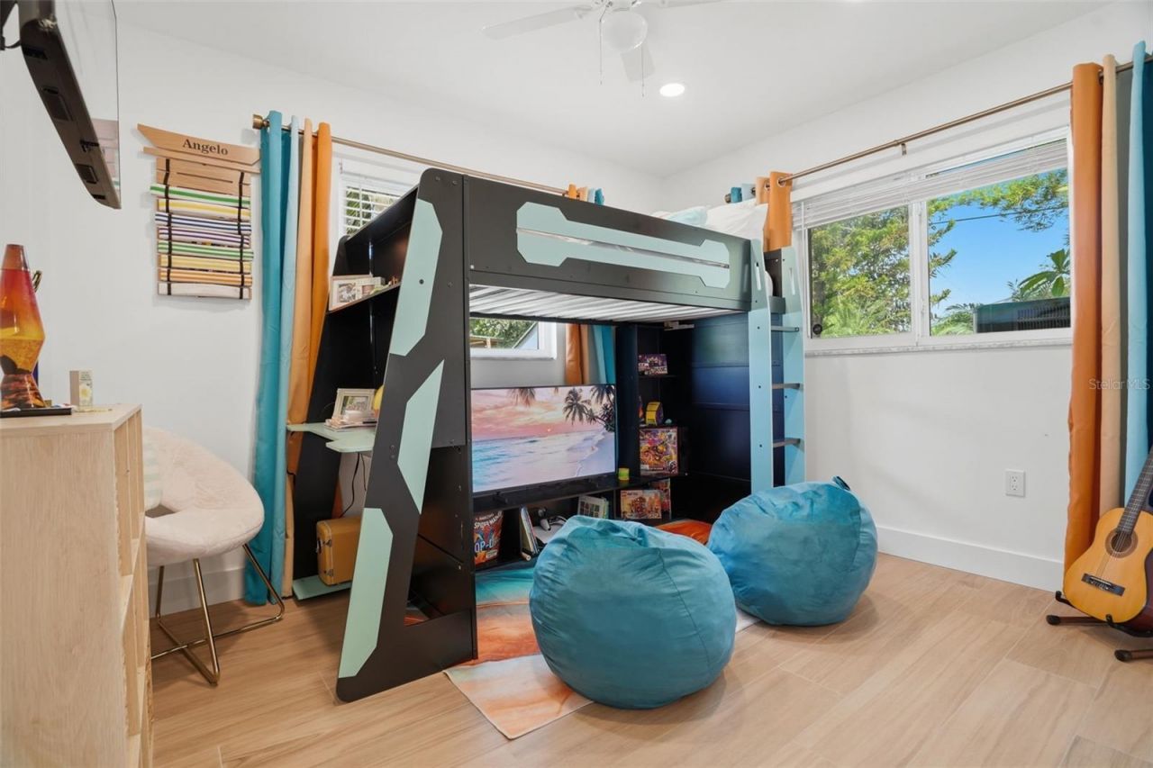 1819 Maryland Avenue Ne, Saint Petersburg, FL 33703 Photo