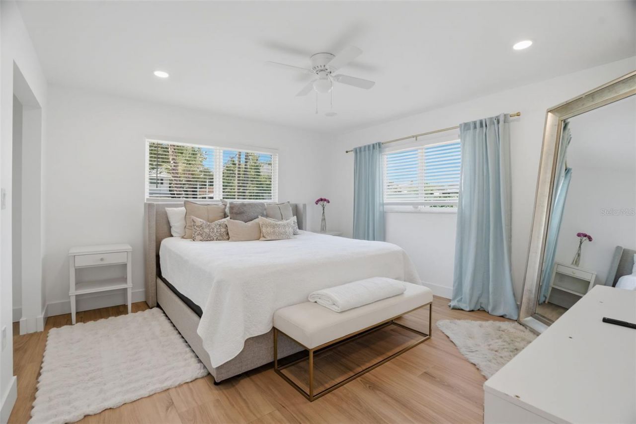 1819 Maryland Avenue Ne, Saint Petersburg, FL 33703 Photo