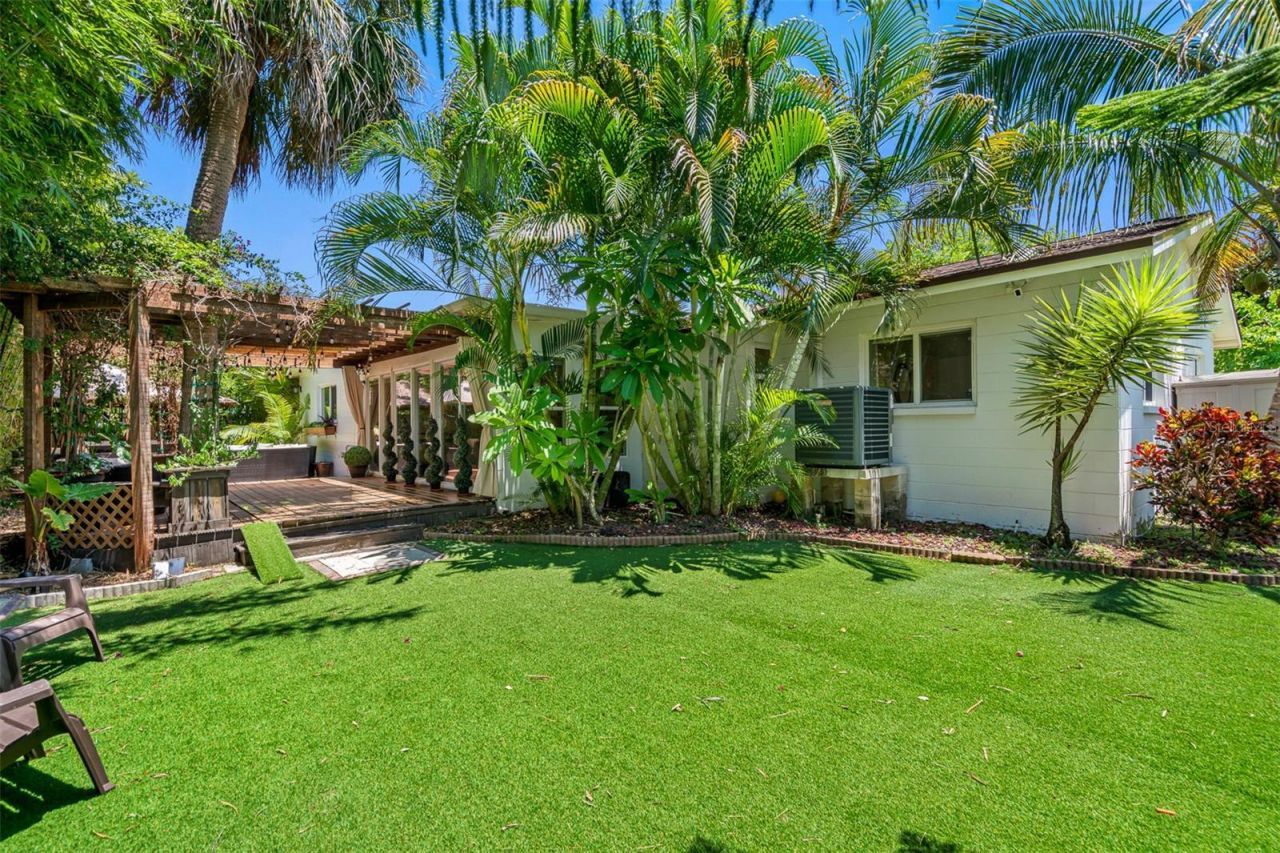 1819 Maryland Avenue Ne, Saint Petersburg, FL 33703 Photo