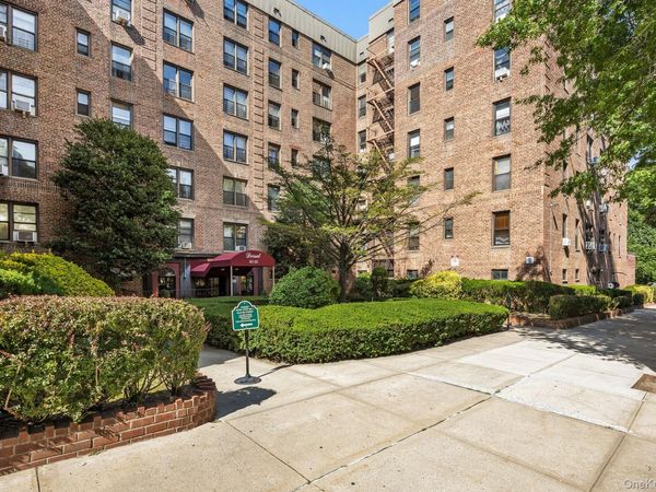 83-25 98 Street , Unit 4L, Woodhaven, NY 11421