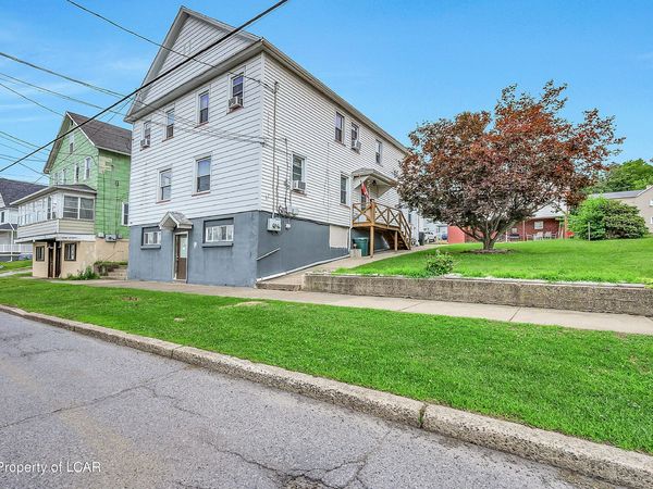 256-260 E Grove Street, Pringle, PA 18704
