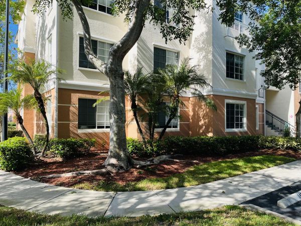 6101 Myrtlewood Circle W, Palm Beach Gardens, FL 33418
