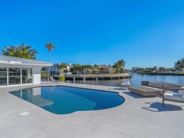 670 SE 7th Ave, Pompano Beach, FL 33060
