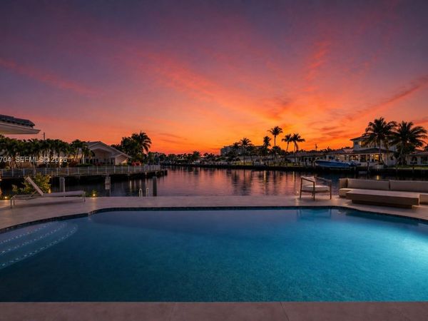 670 SE 7th Ave, Pompano Beach, FL 33060