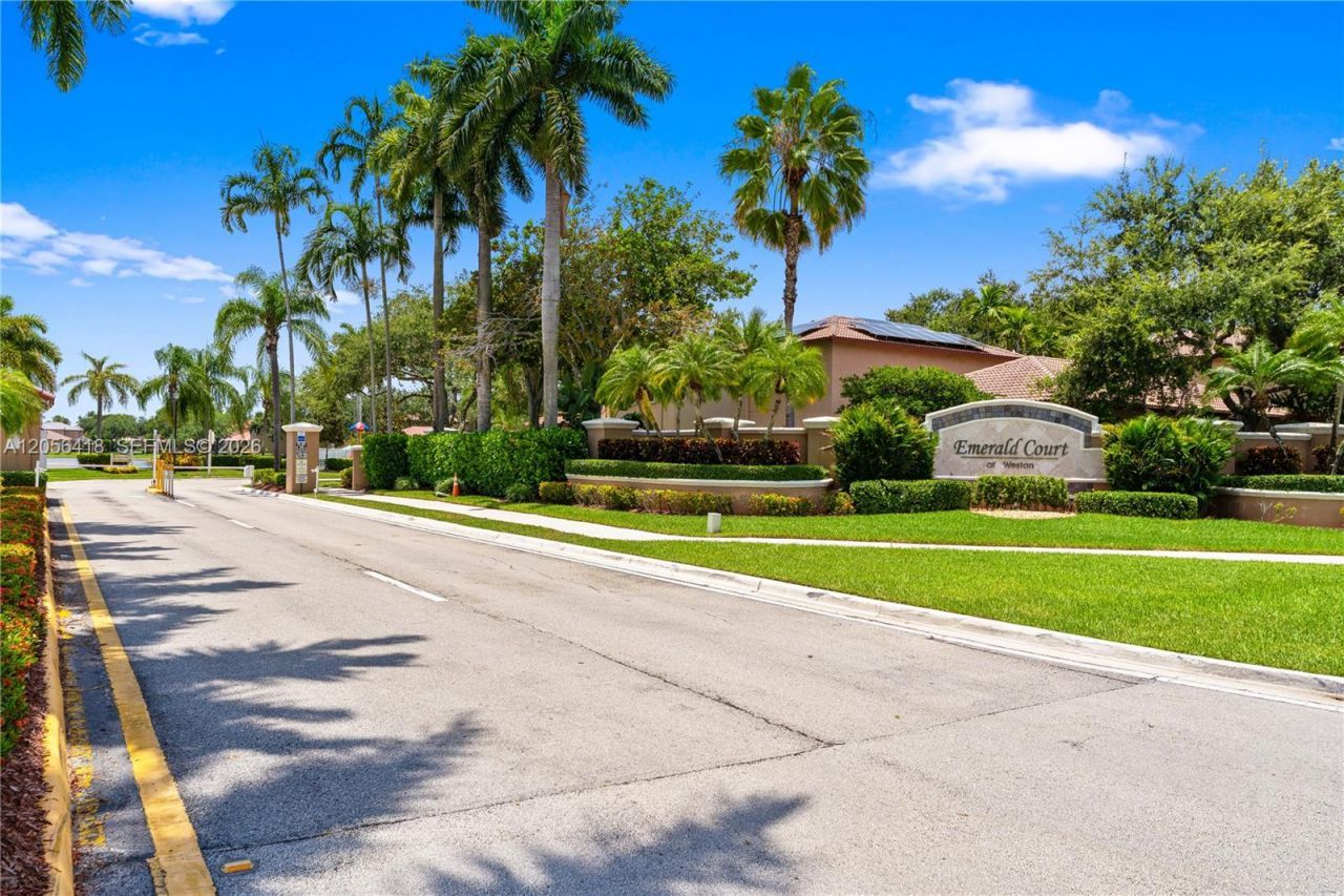 16102 Opal Creek Dr , Weston, FL 33331 Photo