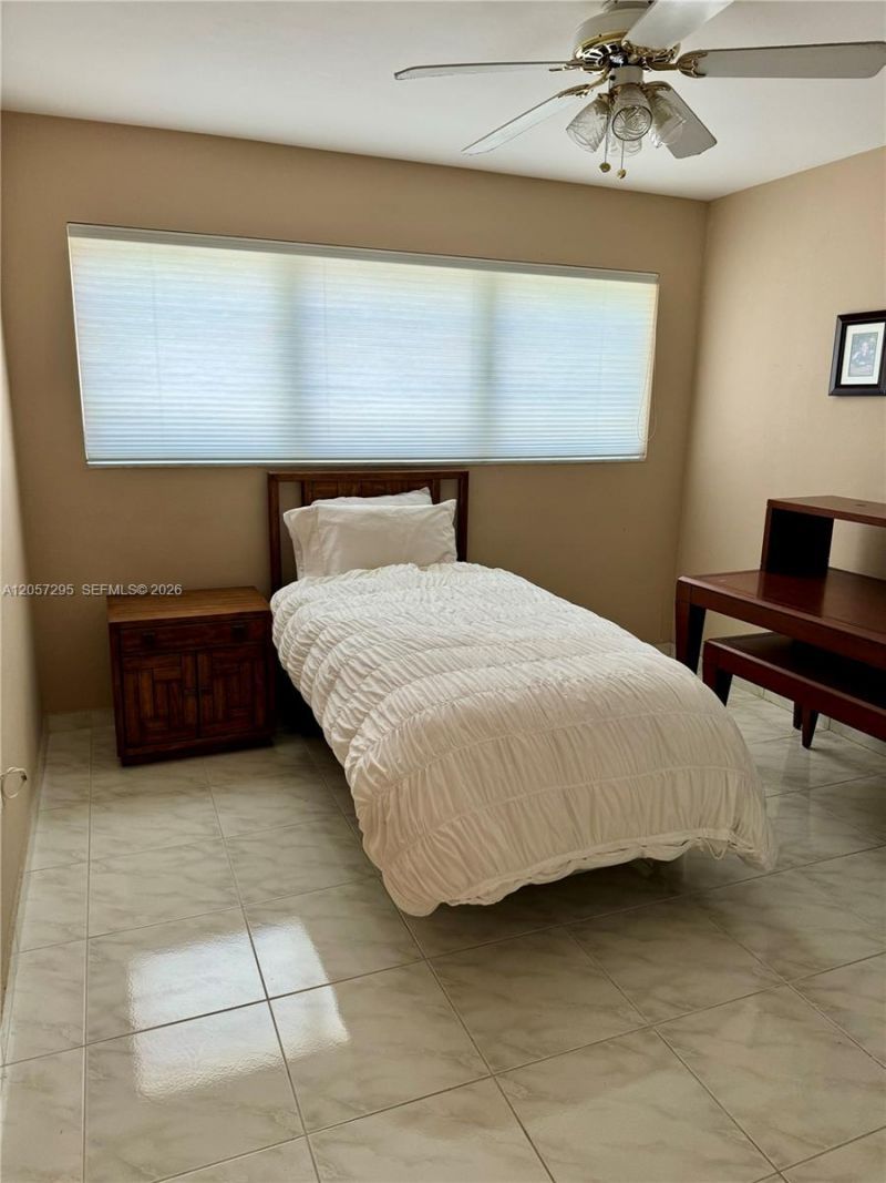 3440 NE 170th St , North Miami Beach, FL 33160 Photo