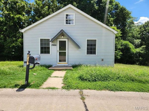 3966 Kleinschmidt Anex , Arnold, MO 63010