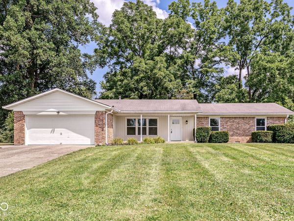 24 Hilltop , Danville, IN 46122
