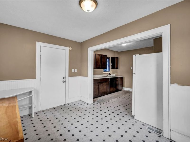 535 Brittain Road , Akron, OH 44305 Photo 19