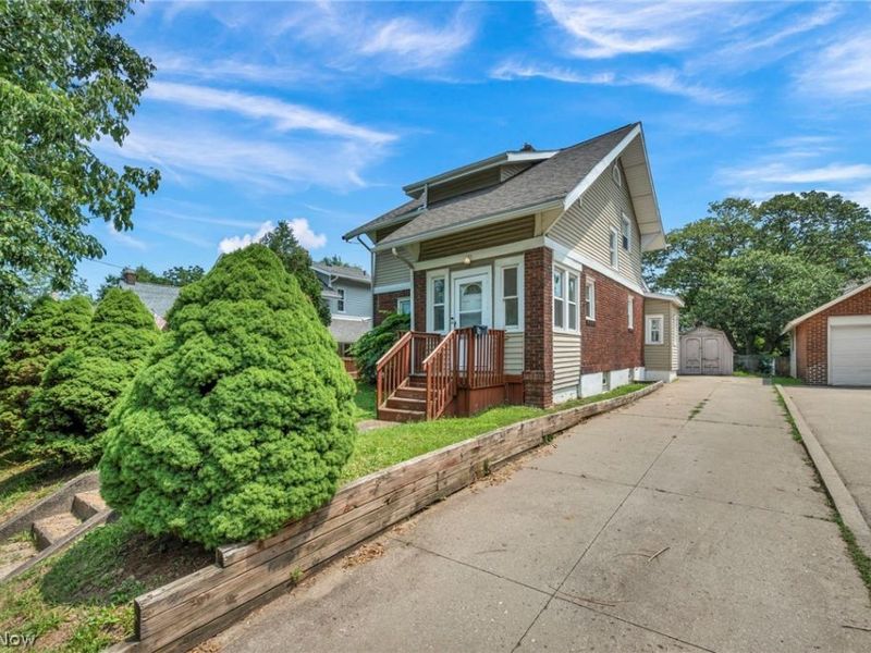 535 Brittain Road , Akron, OH 44305 Photo 5