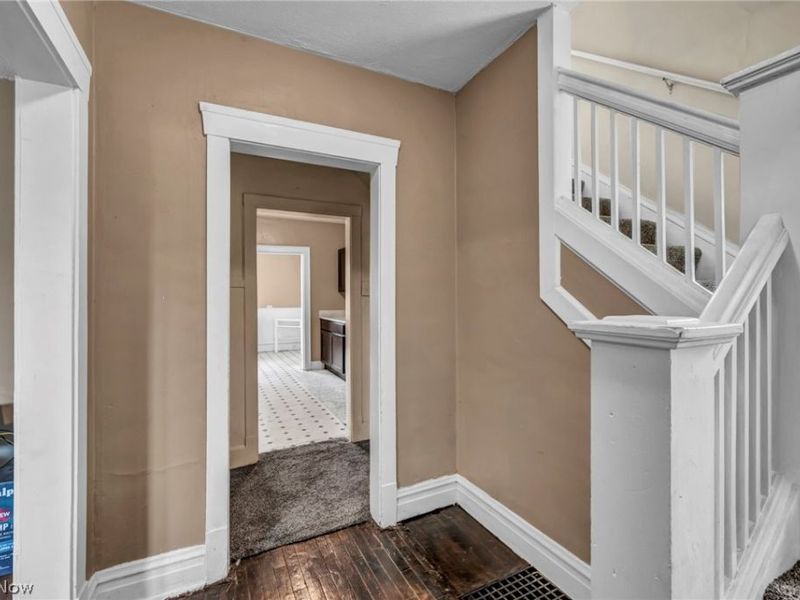 535 Brittain Road , Akron, OH 44305 Photo 7