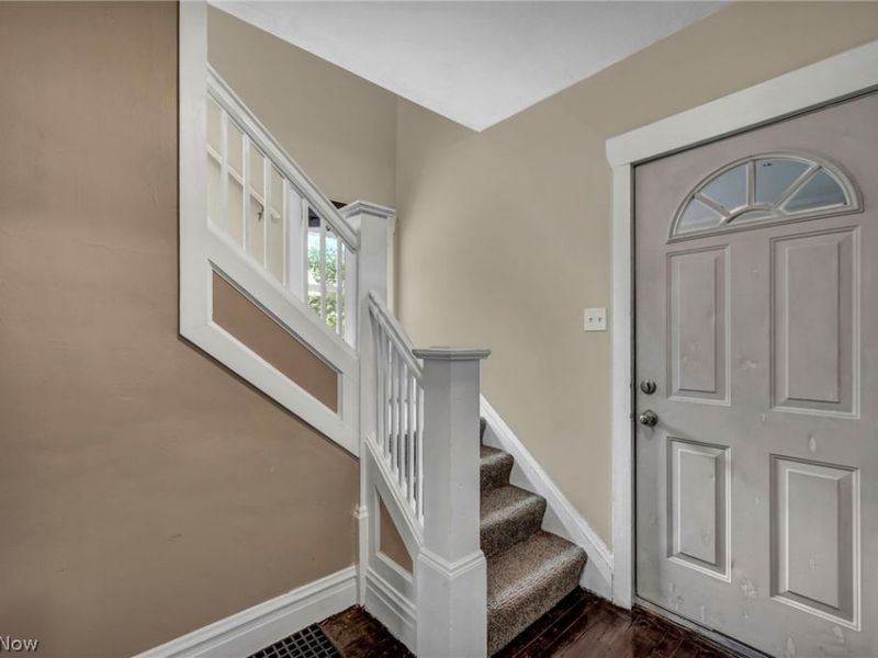 535 Brittain Road , Akron, OH 44305 Photo 8