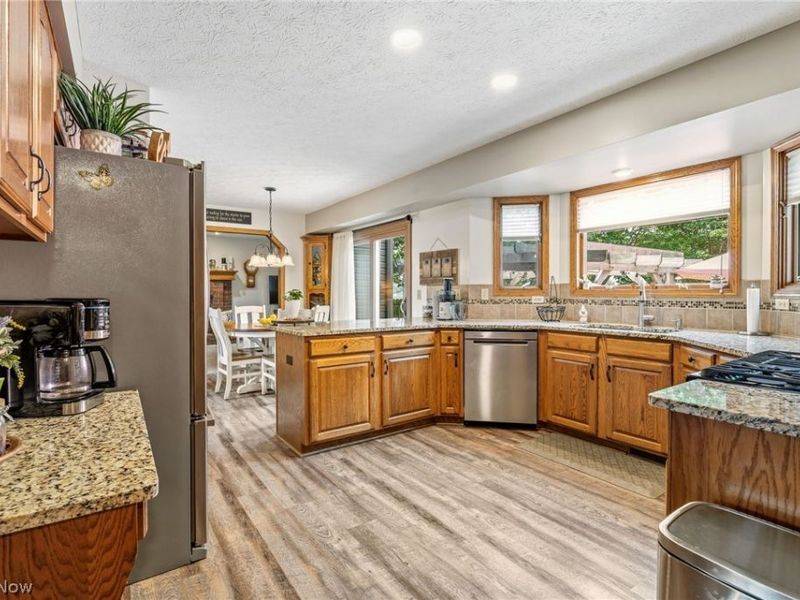 105 Rodeo Circle, Louisville, OH 44641 Photo 14