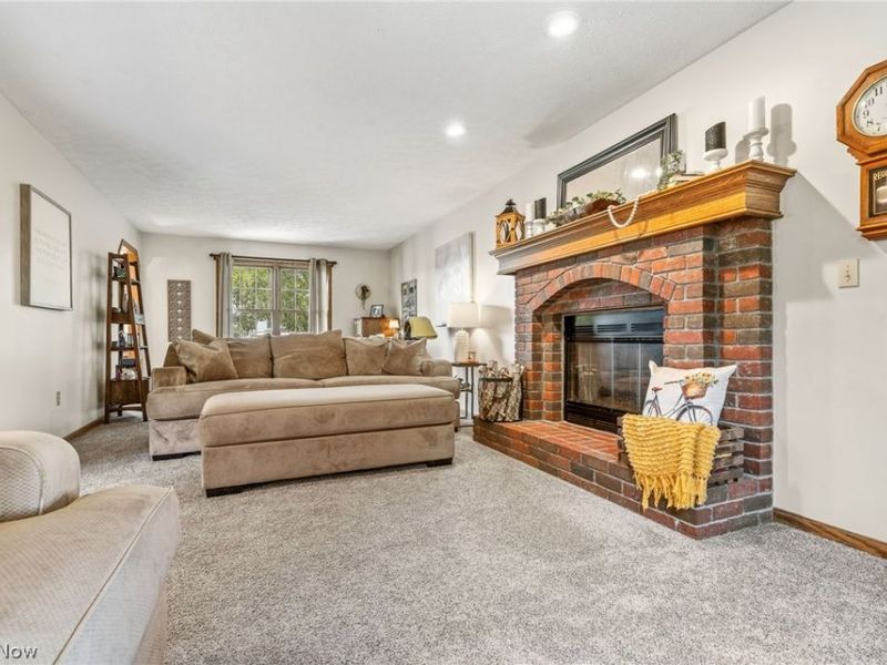 105 Rodeo Circle, Louisville, OH 44641 Photo 16